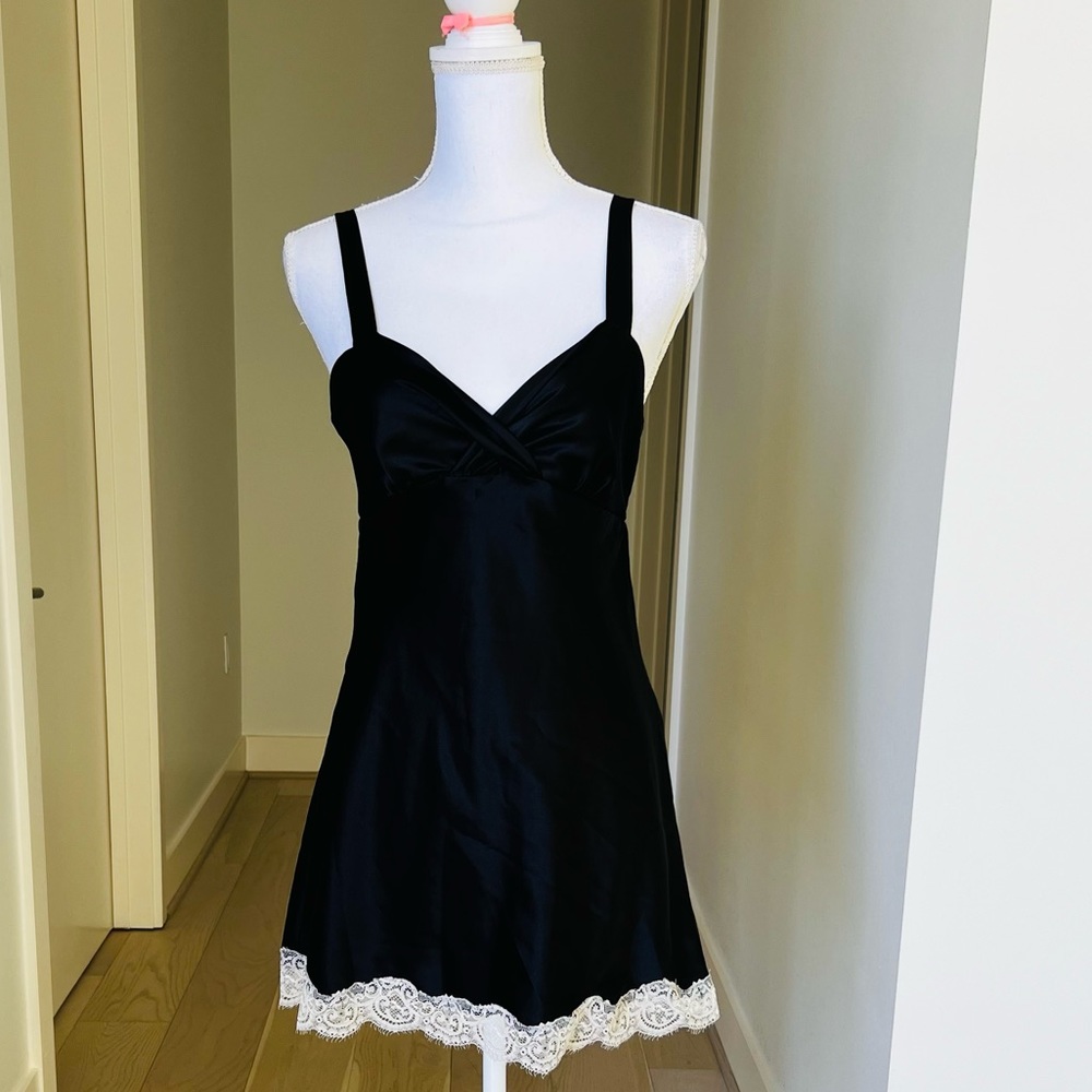 FLORA NIKROOZ LACE SATIN SLIP CHEMISE SIZE S